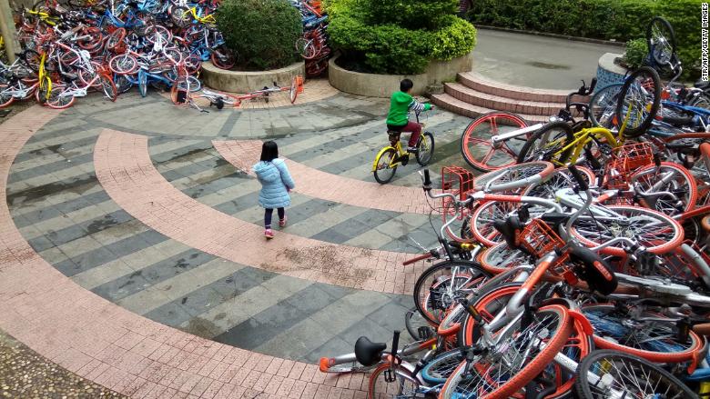 Sớm nở tối tàn dịch vụ chia sẻ xe đạp ở Trung Quốc