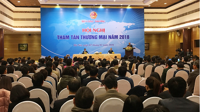 Thủ tướng Nguyễn Xuân Phúc: 'Nhiều cán bộ thương vụ còn ngại khó, ngại khổ'