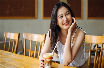 Bao giờ người Việt hết thích 'đi cà phê'?