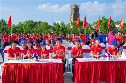 1.000 thanh niên Quảng Bình tham gia chiến dịch làm sạch biển