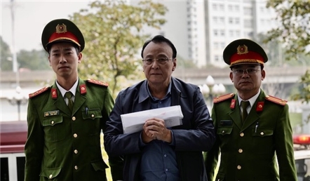 Chủ tịch Tân Hoàng Minh bị tuyên 8 năm tù