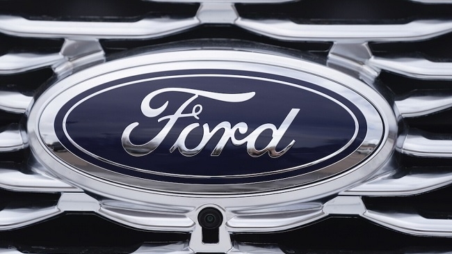 Thiếu nhãn hiệu, nhiều xe Ford không được bán ra