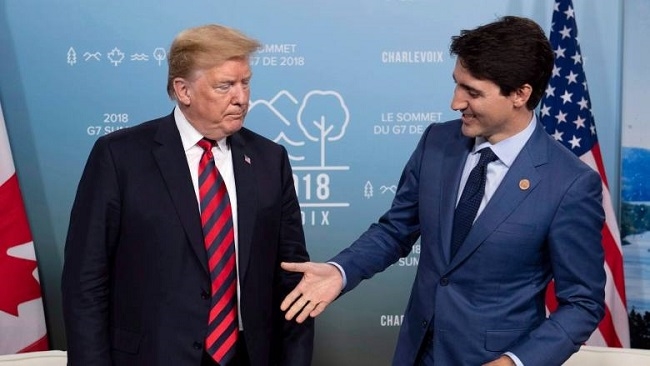Ông Trump cảnh báo 'người dân Canada sẽ mất rất nhiều tiền'