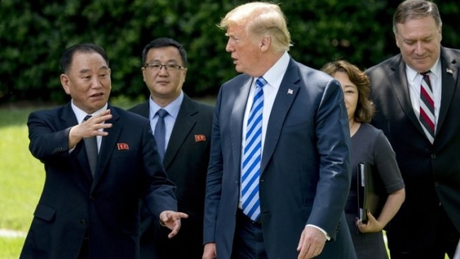 Hội nghị Mỹ - Triều bị xoay như chong chóng vì ông Trump