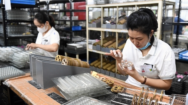 Việt Nam ‘hút’ doanh nghiệp nước ngoài dù khó khăn