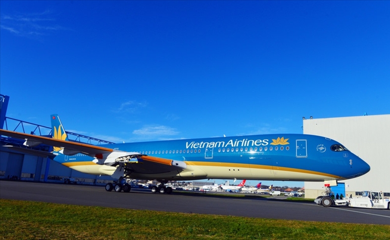 Vietnam Airlines giảm lợi nhuận vì giá dầu