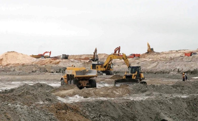 Khai thác mỏ sắt Thạch Khê: Tiền thuế không đủ bù đắp môi trường?