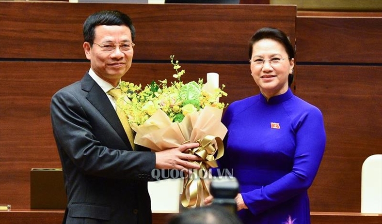 Ông Nguyễn Mạnh Hùng chính thức giữ chức vụ Bộ trưởng Bộ Thông tin và Truyền thông