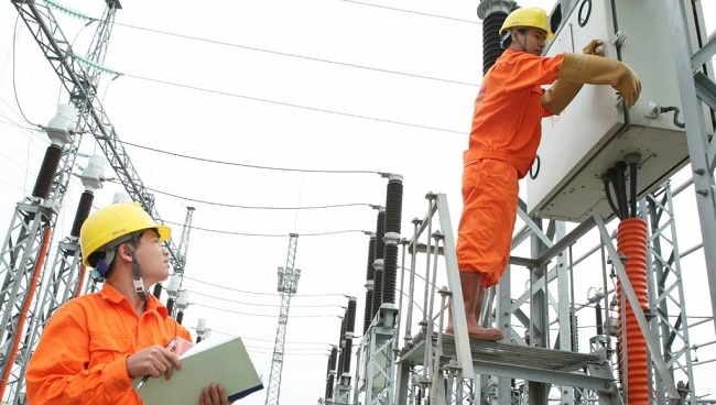Phó thủ tướng yêu cầu tiếp tục đánh giá tác động tăng giá điện