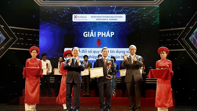 SeABank nhận giải thưởng Chuyển đổi số Việt Nam