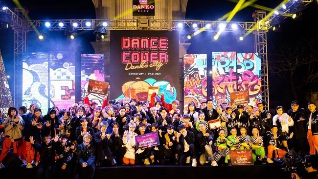 Dance cover Danko City: Bùng cháy với các vũ điệu Kpop cùng Cường Seven