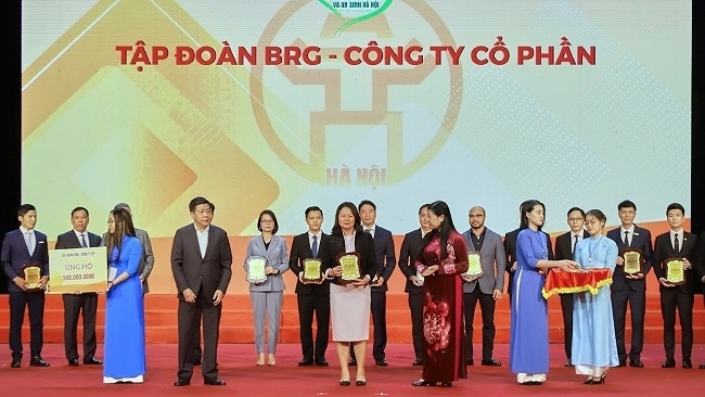 Tập đoàn BRG ủng hộ 500 triệu đồng vào Quỹ vì người nghèo Hà Nội năm 2022