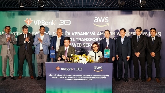 Hợp tác chiến lược VPBank - Amazon Web Services nâng tầm ngân hàng số và trải nghiệm khách hàng