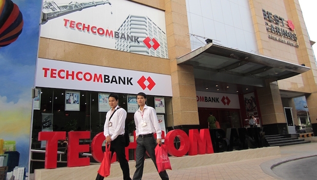 Techcombank ganh đua lợi nhuận với VPBank