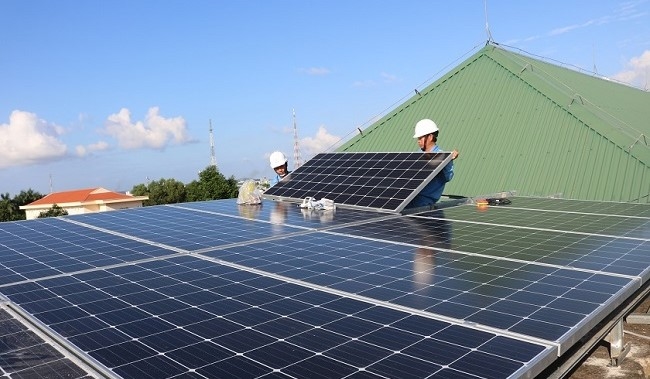 Quảng Ngãi 'lúng túng' trong quản lý điện mặt trời mái nhà