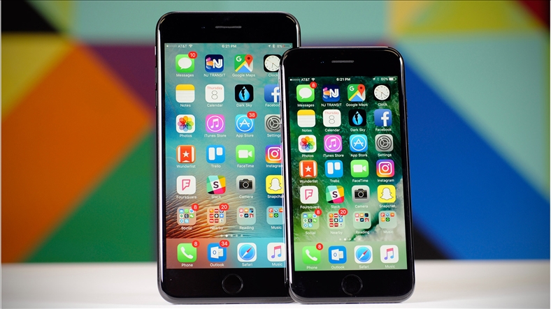 Doanh số bán iPhone giảm bất ngờ, cổ phiếu Apple sụt giảm