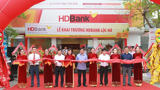 HDBank khi trương chi nhánh tại Lộc Hà và Uông Bí