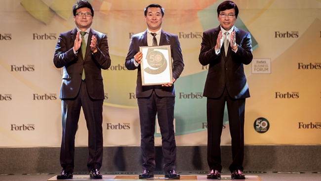 Vinamilk 6 năm liền được Forbes bình chọn Top 50 công ty niêm yết tốt nhất Việt Nam