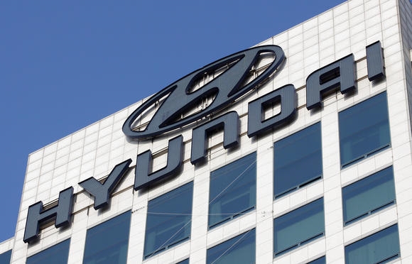 Hyundai ra mắt dòng xe sang G70, lôi kéo khách hàng khỏi Mercedes và BMW
