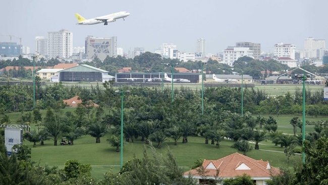 Bộ Giao thông lên tiếng về tranh cãi hướng mở rộng sân bay Tân Sơn Nhất