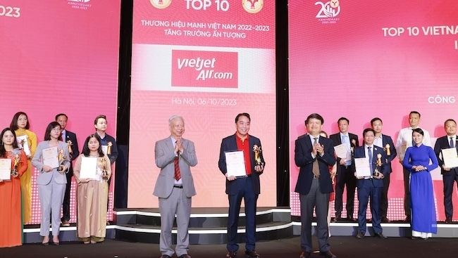 Vietjet được vinh danh 'Thương hiệu mạnh – Tăng trưởng ấn tượng 2023'