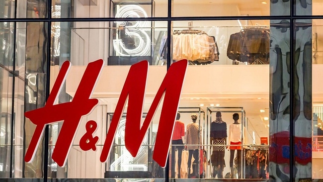 Hàng xách tay, online sống thế nào trước cơn bão H&M, Zara…?