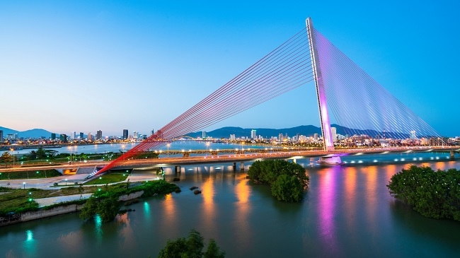 Từ tháp Eiffel đến nhịp cầu 'lịch sử' đầu tiên bắc qua sông Hàn, Đà Nẵng