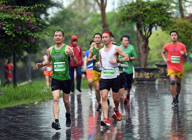 Gần 4.000 người tham gia giải chạy Ecopark 7