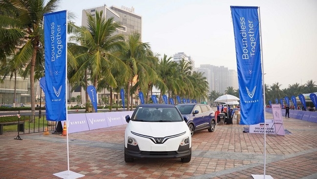Gần 1.000 người lái thử xe điện VinFast tại sự kiện VinFast IRONMAN 70.3 Việt Nam 2023