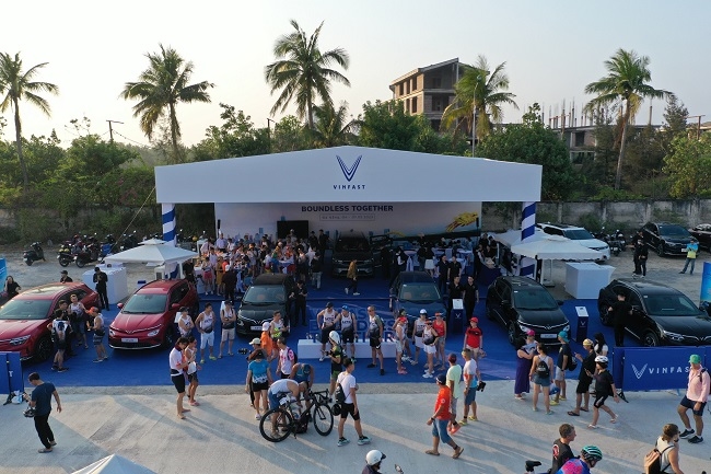 Gần 1.000 người lái thử xe điện VinFast tại sự kiện VinFast IRONMAN 70.3 Việt Nam 2023 7