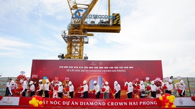 DOJILAND cất nóc dự án Diamond Crown Hai Phong