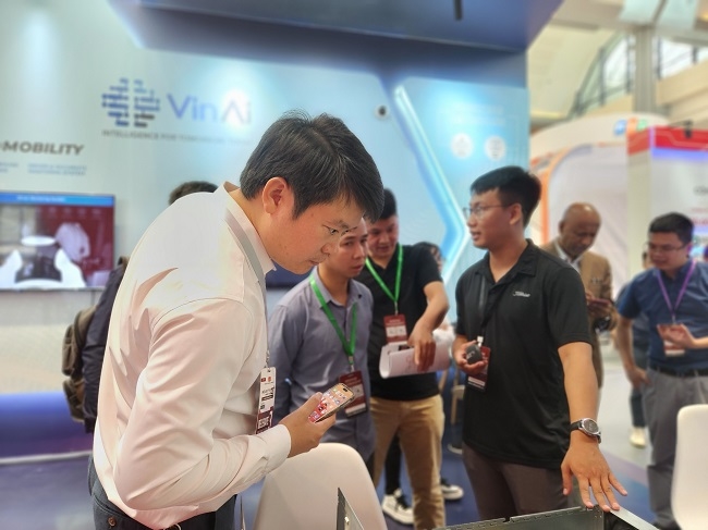 VinAI mang đến trải nghiệm AI đột phá tại Vietnam Industry 4.0 Summit 2023 1