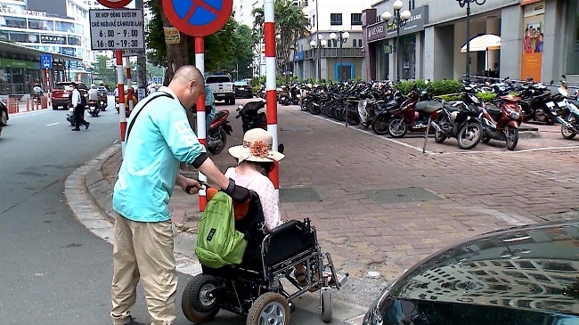 Thúc đẩy giao thông tiếp cận đối với người khuyết tật 2