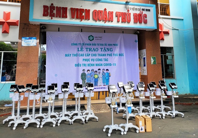 Van Phuc Group tặng 26 máy thở cho các bệnh viện tại TP. Thủ Đức 1