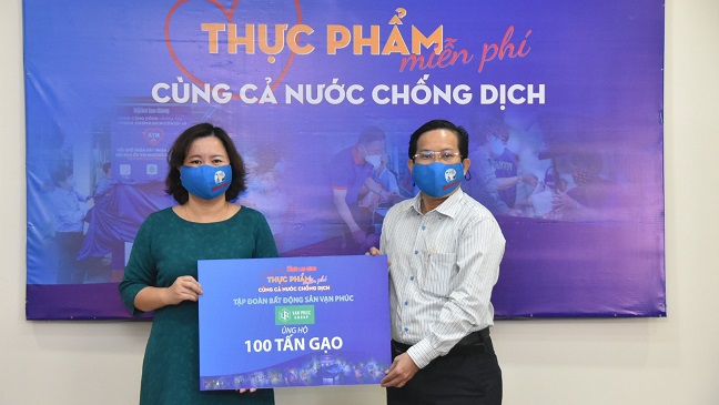 Van Phuc Group ủng hộ 10.000 phần quà cho các hoàn cảnh khó khăn do dịch bệnh Covid -19 1
