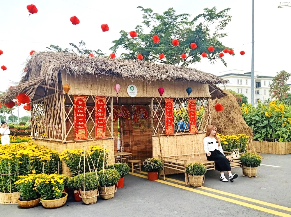 Chính thức mở cửa đường hoa tại Van Phuc City 4