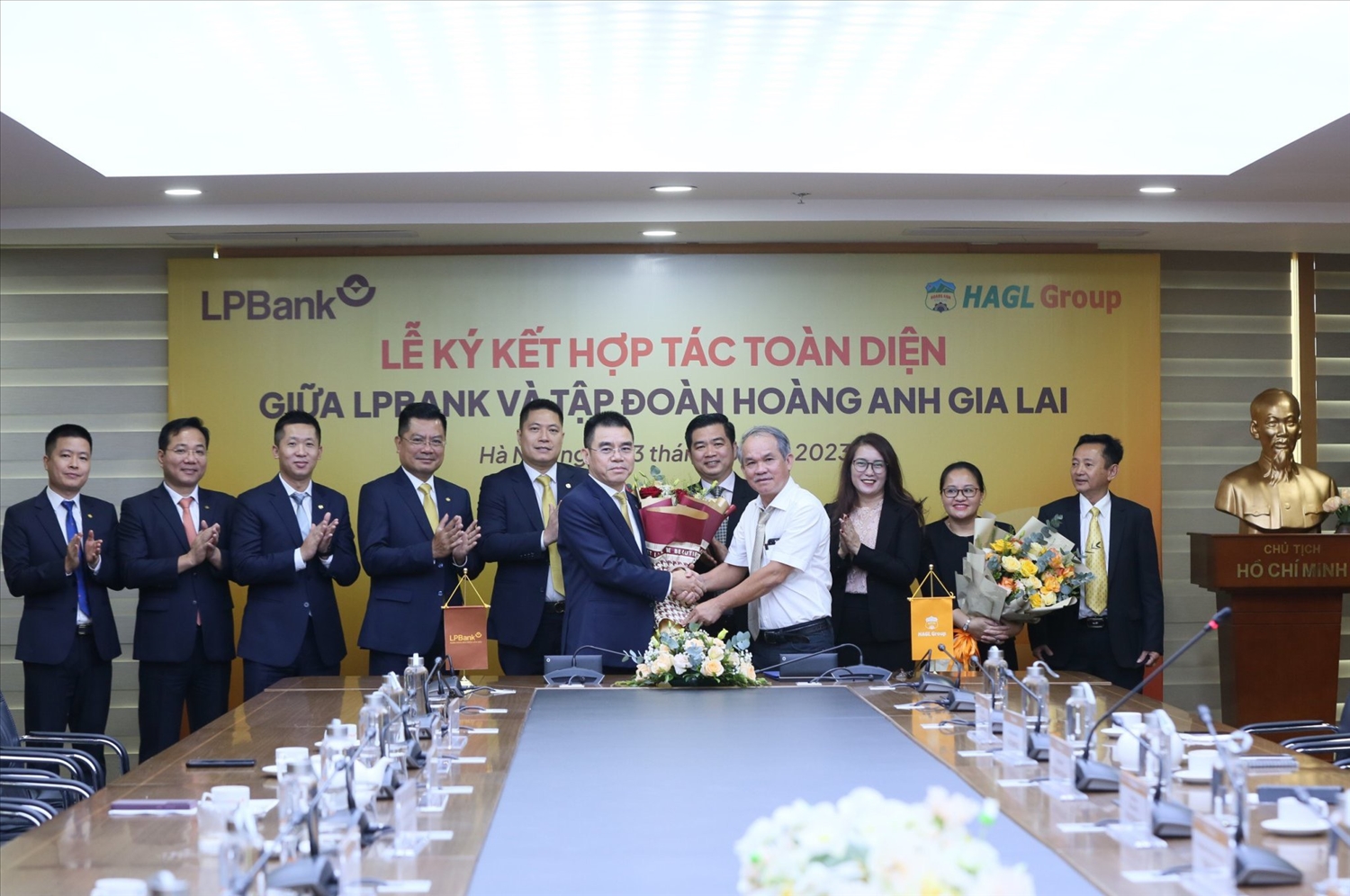 LPBank hợp tác toàn diện với Hoàng Anh Gia Lai 