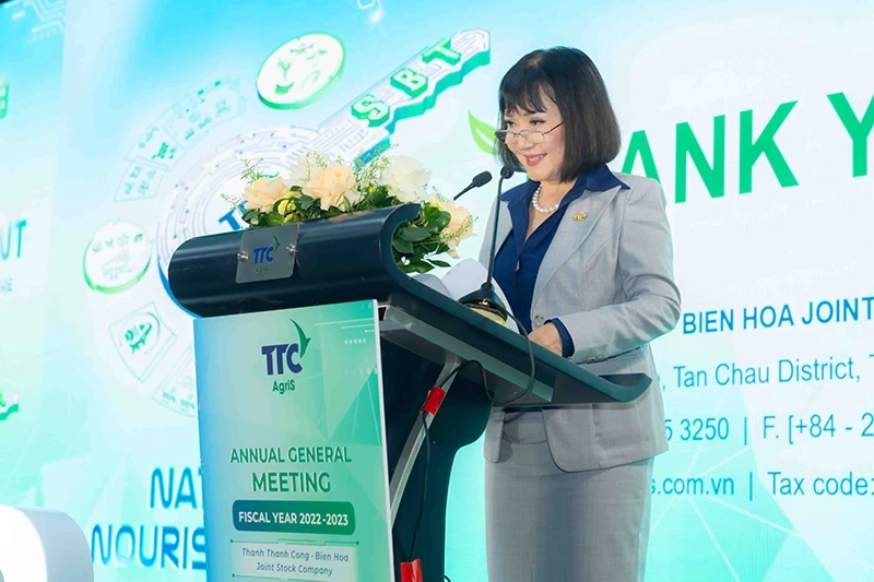 Bà Huỳnh Bích Ngọc đăng ký bán 15 triệu cổ phiếu SBT