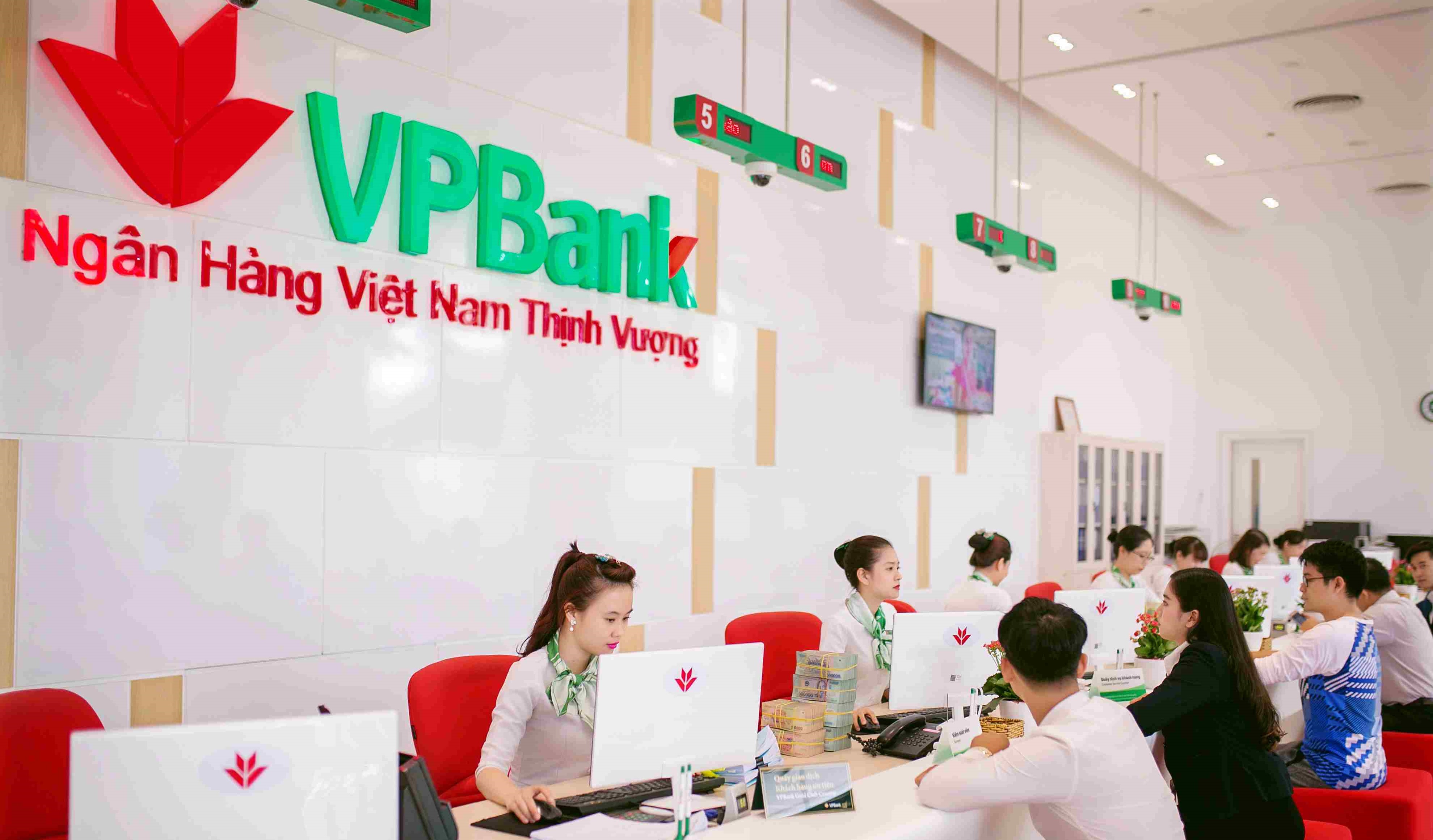 Lợi nhuận hợp nhất quý II của VPBank tăng 34% so với cùng kỳ