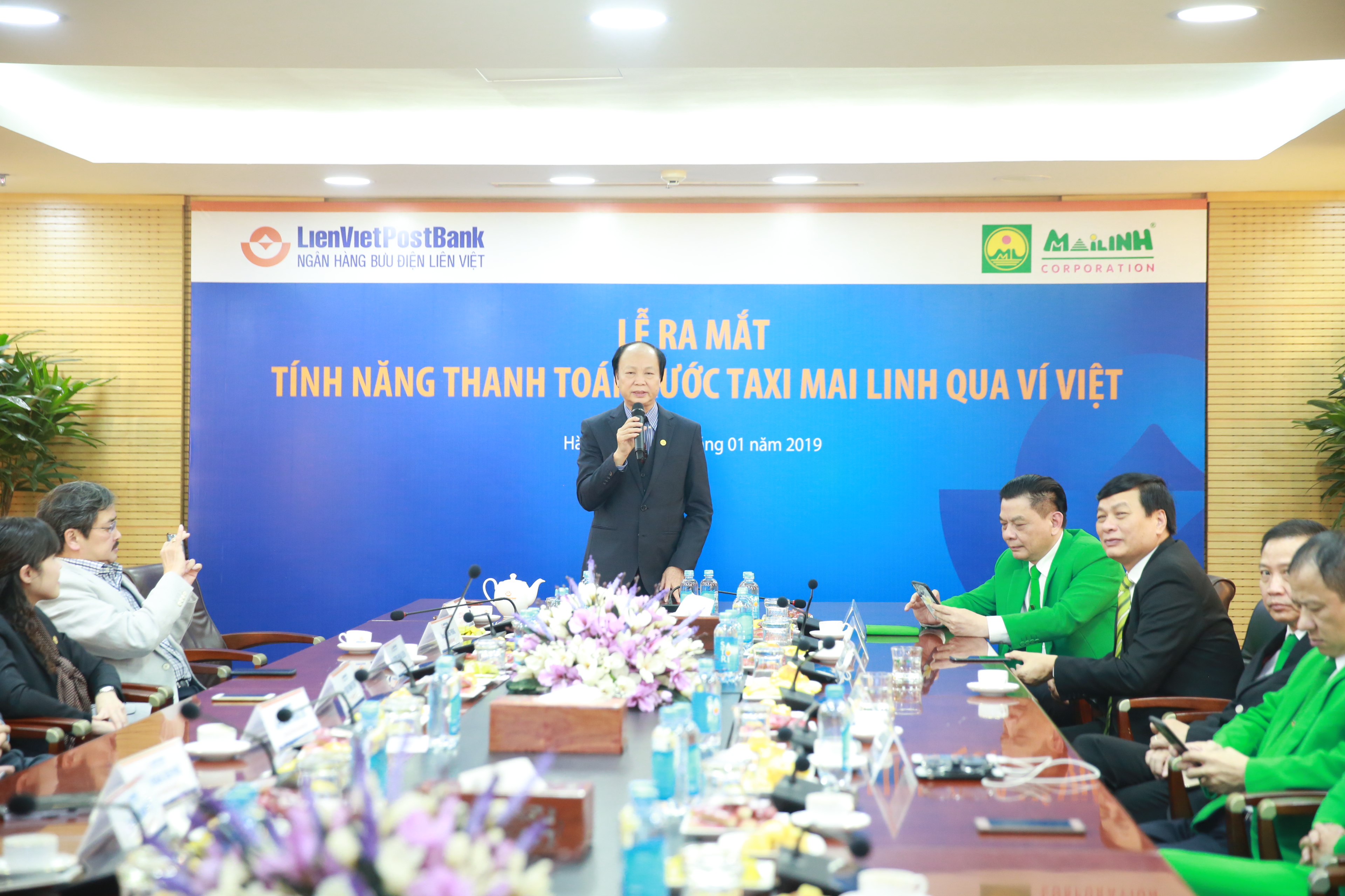 Mai Linh hợp tác với Lienvietpostbank cung cấp dịch vụ 'ĐI TAXI - CHI VÍ VIỆT'