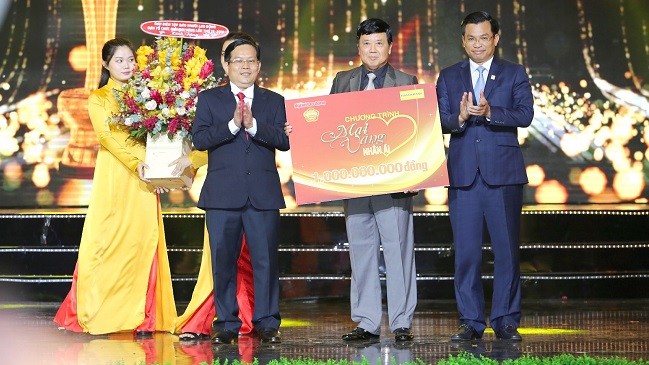 Nam A Bank là đơn vị đầu tiên hưởng ứng quỹ 'Mai Vàng nhân ái'