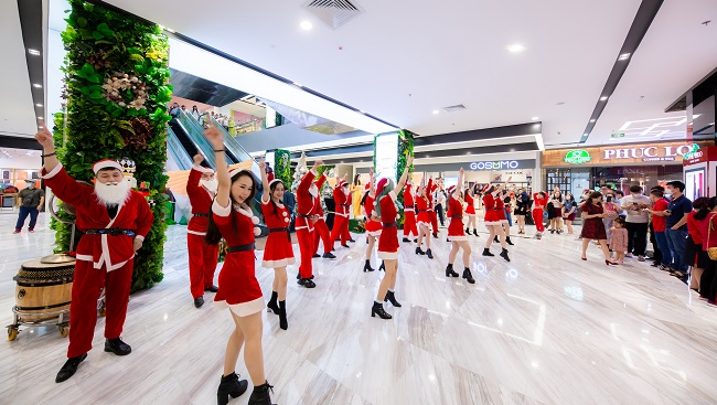 Menas Mall Saigon Airport mở cửa trở lại 5