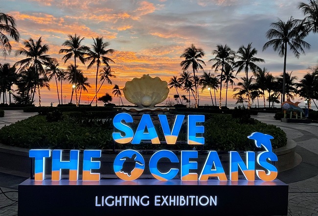 Đảo Ngọc Phú Quốc đón Giáng sinh với triển lãm ánh sáng “Save the Oceans” 