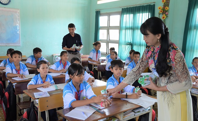 Vinamilk tặng 83.400 ly sữa cho trẻ em có hoàn cảnh khó khăn tỉnh Phú Yên 3
