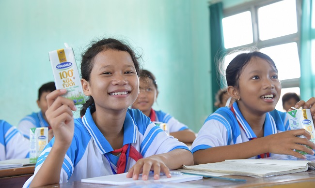 Vinamilk tặng 83.400 ly sữa cho trẻ em có hoàn cảnh khó khăn tỉnh Phú Yên 4