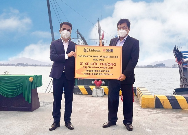 T&T Group và SHB tặng xe cứu thương hỗ trợ Quảng Trị - Quảng Bình chống dịch