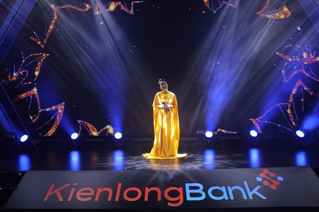 “Bữa tiệc nghệ thuật” mãn nhãn kỷ niệm tuổi 26 của KienlongBank 1