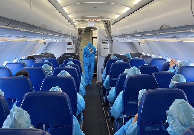 200 y bác sĩ từ miền Trung vào TP.HCM chống dịch bằng chuyên cơ của Bamboo Airways 3