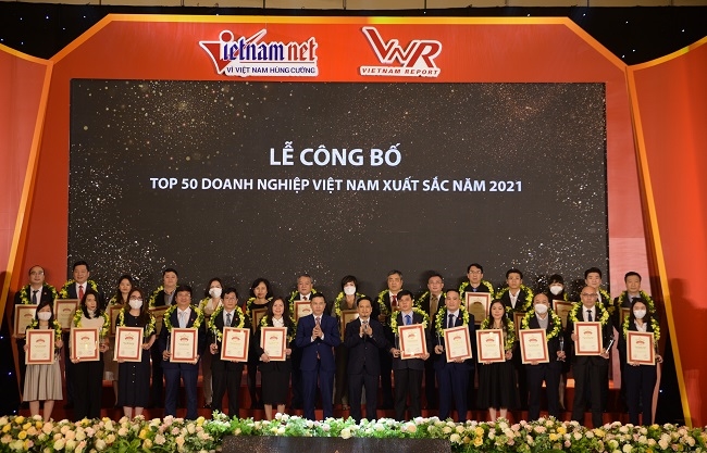 SCB vào Top 50 doanh nghiệp xuất sắc nhất Việt Nam 2021 1