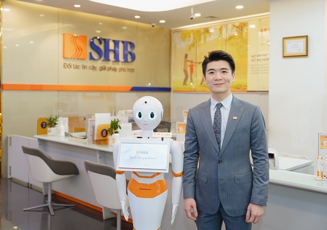 SHB đưa Robot thông minh vào phục vụ giao dịch
